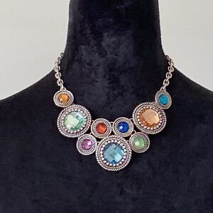 Vintage St. Thomas Spring Circle Multi-Color Medallion Statement Necklace